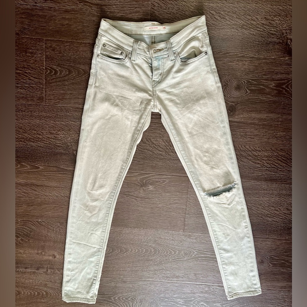 Levi’s 601 pin skinny jeans